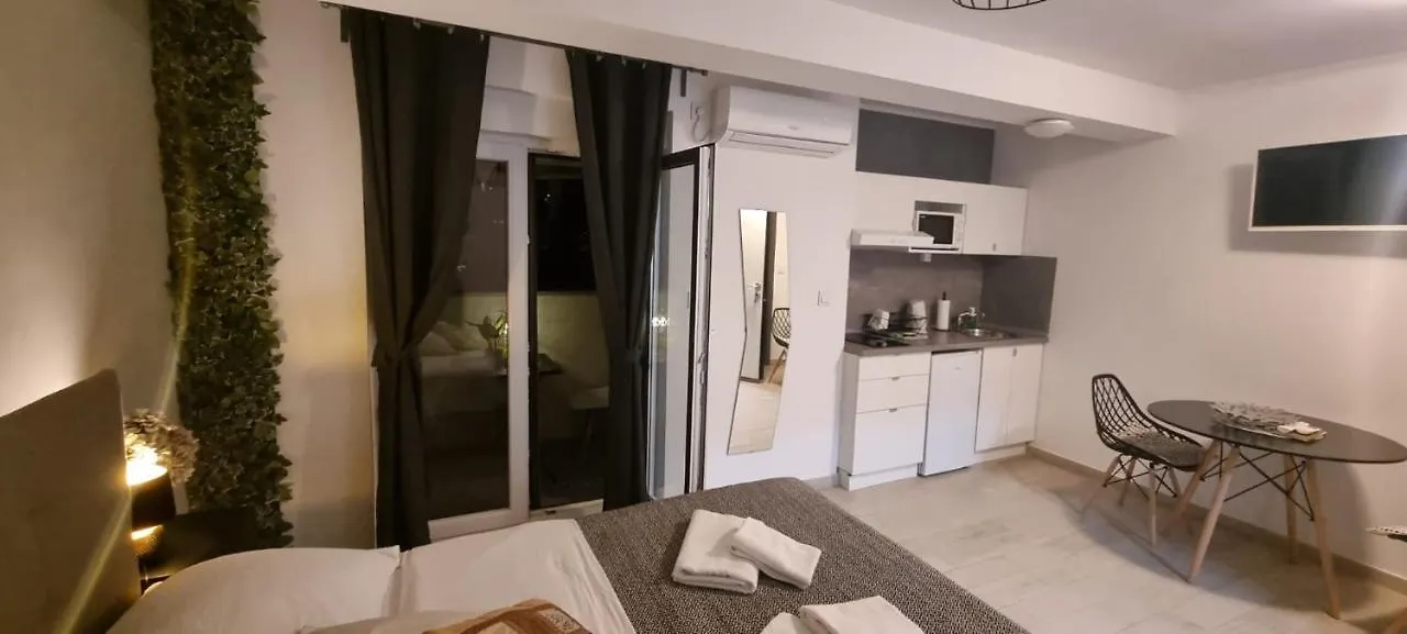 Apartments Jaki ツリクヴェニツァ